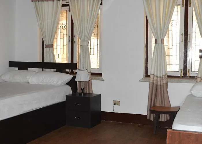 Shanti 2bhk Thamel 5 Min Walk 2nd Floor * Kathmandu